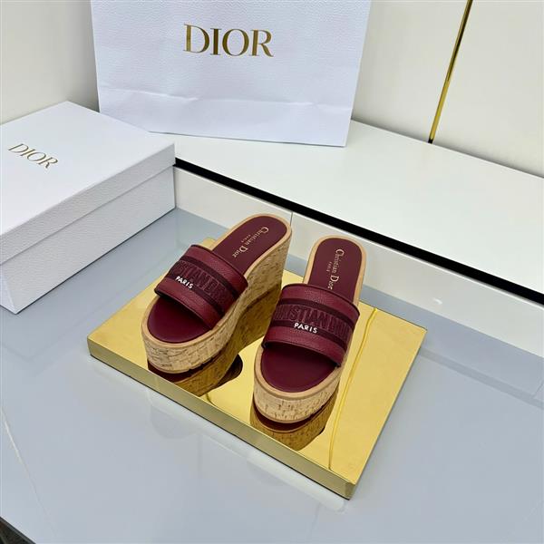 20251128184322108 270